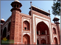 FRONT GATE OF TAJ
