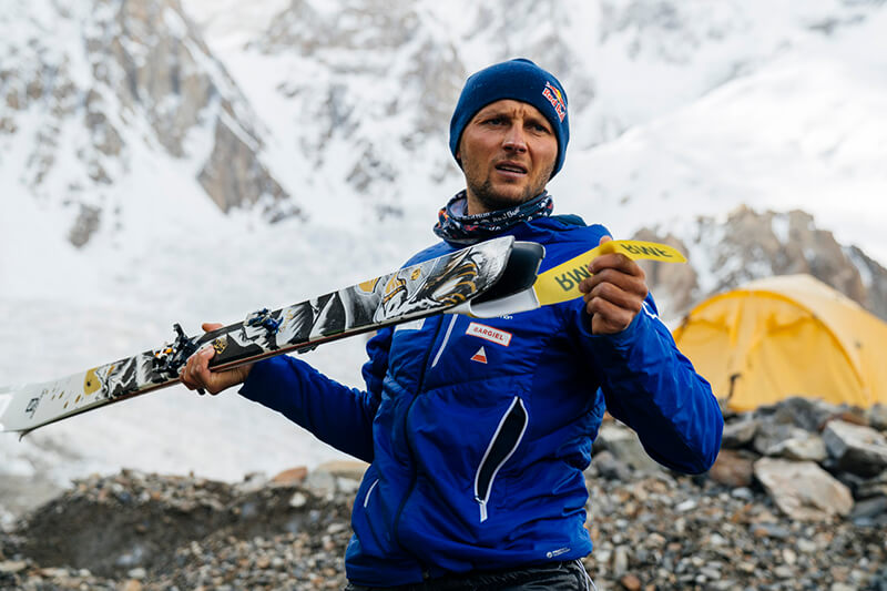 Andrzej Bargiel, K2 Ski descent
